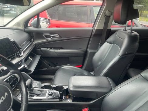 Used 2023 Kia Sportage EX FWD image 5