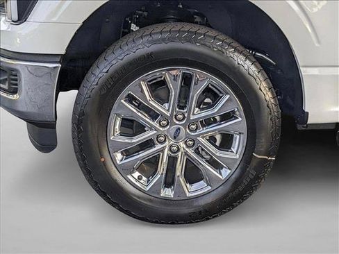 New 2025 Ford F150 Lariat w/ Equipment Group 502A High image 9