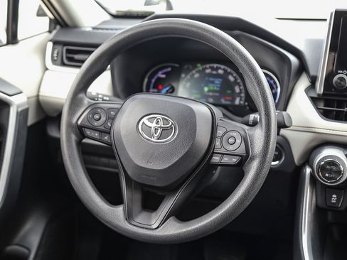 Certified 2025 Toyota RAV4 XLE w/ Convenience Package AWD/4WD image 15