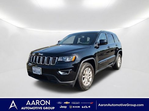 Used 2021 Jeep Grand Cherokee Laredo RWD image 1
