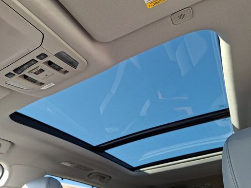 New 2026 Toyota Highlander Platinum image 14