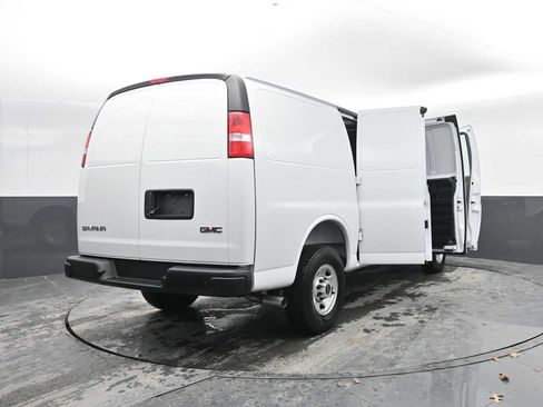 New 2025 GMC Savana 2500 w/ Driver Convenience Package RWD image 42