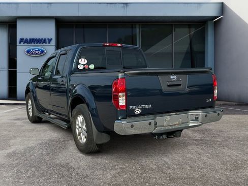 Used 2019 Nissan Frontier SV w/ Value Truck Package RWD image 5