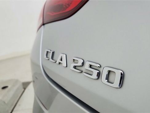 Used 2021 Mercedes-Benz CLA 250 image 19