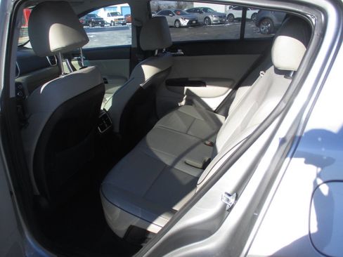 Used 2020 Kia Sportage EX w/ EX Technology Package image 11