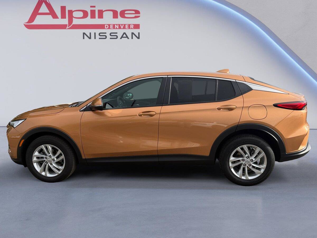 Used 2025 Buick Envista Preferred FWD image 2