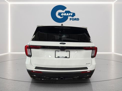 Used 2025 Ford Explorer ST-Line w/ ST-Line Street Pack image 6