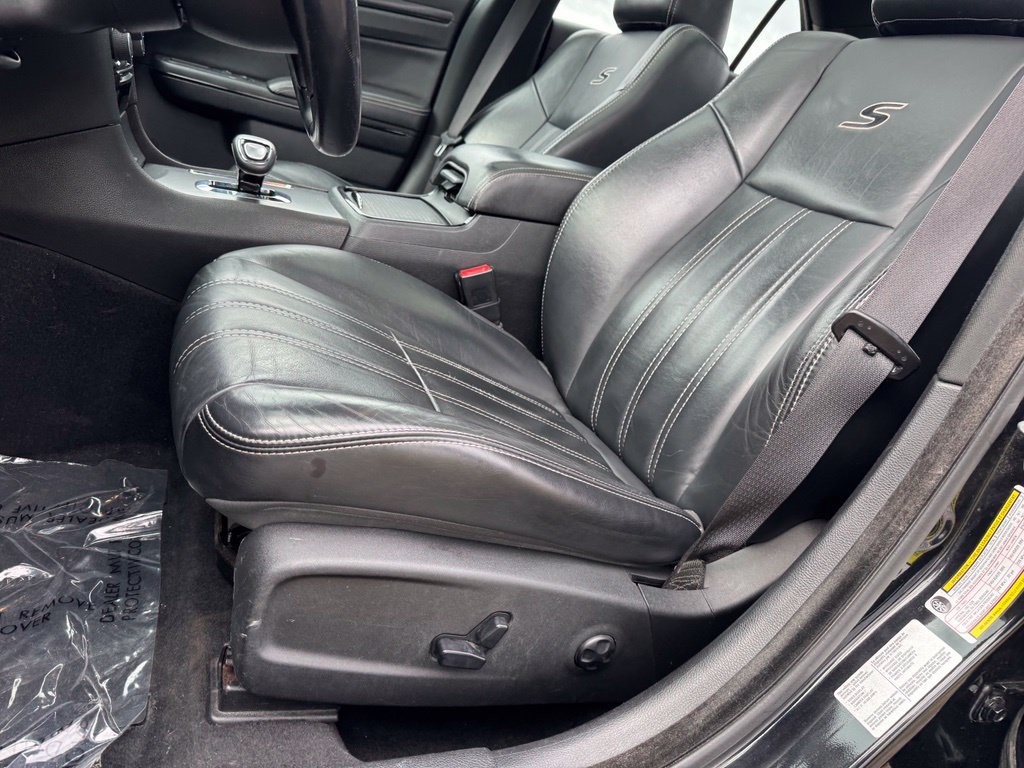 Used 2014 Chrysler 300 S RWD image 5