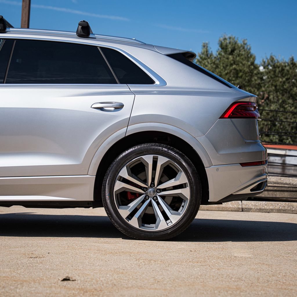 Used 2019 Audi Q8 Premium Plus AWD/4WD image 5