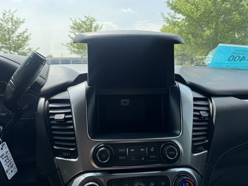 Used 2018 Chevrolet Suburban LT AWD/4WD image 24