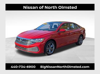 Used 2023 Volkswagen Jetta SE w/ Panoramic Sunroof Package video 1