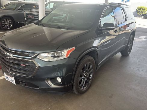 Used 2020 Chevrolet Traverse RS FWD image 1