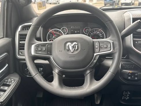 Used 2025 RAM 2500 Big Horn AWD/4WD image 18