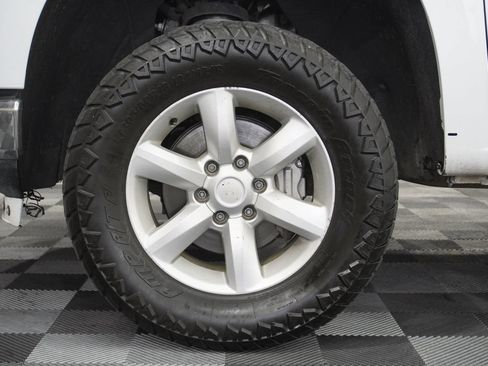 Used 2019 Chevrolet Silverado 1500 LTZ w/ LTZ Premium Package AWD/4WD image 28