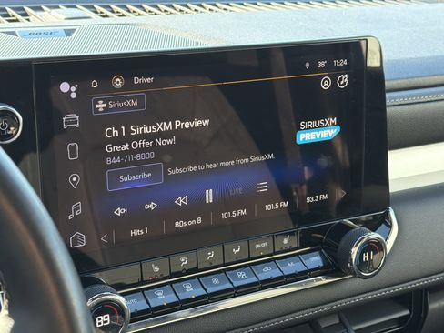 Used 2023 Chevrolet Colorado LT w/ LT Convenience Package II image 19