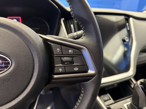 Used 2025 Subaru Outback Premium w/ Popular Package #1A image 17