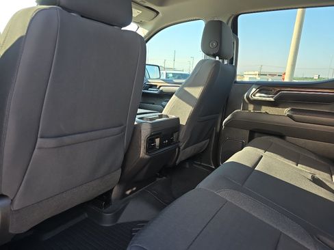Used 2025 Chevrolet Silverado 1500 LT Trail Boss AWD/4WD image 15
