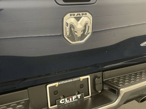 Used 2022 RAM 1500 Big Horn AWD/4WD image 25