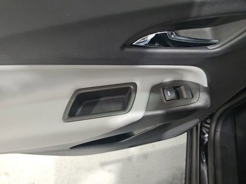 Used 2023 Chevrolet Equinox LS AWD/4WD image 16