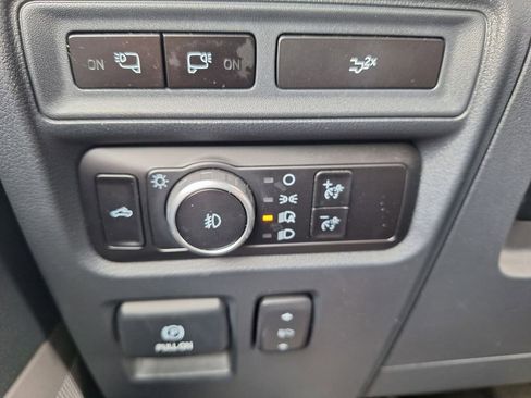 Used 2023 Ford F150 Lariat RWD image 12