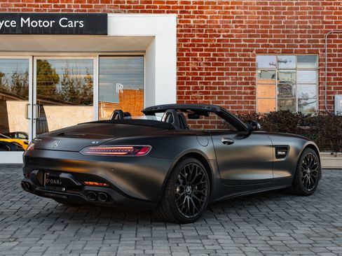 Used 2021 Mercedes-Benz AMG GT Roadster w/ AMG Stealth Edition image 33
