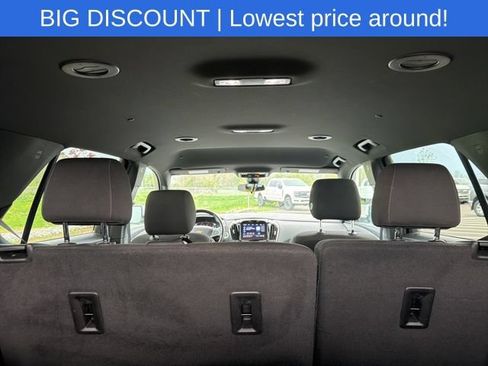Used 2023 Chevrolet Traverse LT AWD/4WD image 19