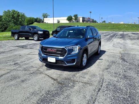 Used 2024 GMC Terrain SLE w/ Driver Convenience Package AWD/4WD image 47