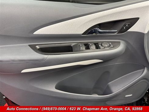 Used 2017 Chevrolet Bolt Premier w/ Driver Confidence II Package image 21