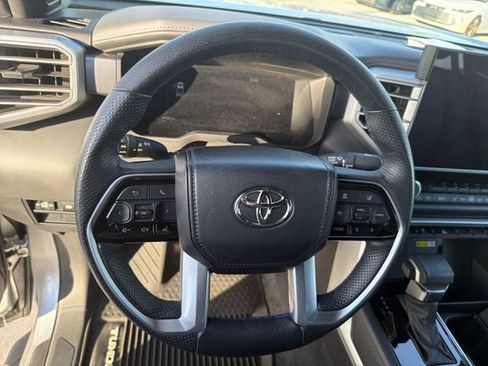 Used 2023 Toyota Tundra Platinum AWD/4WD image 16