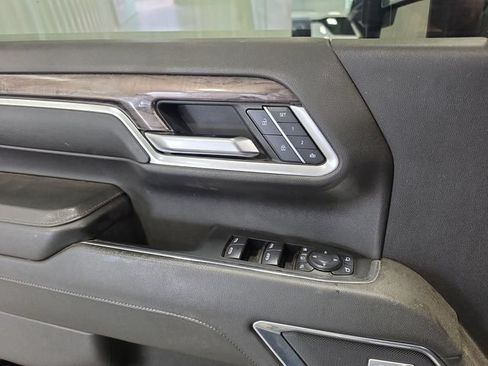 Used 2025 Chevrolet Silverado 3500 LTZ w/ LTZ Plus Package AWD/4WD image 15