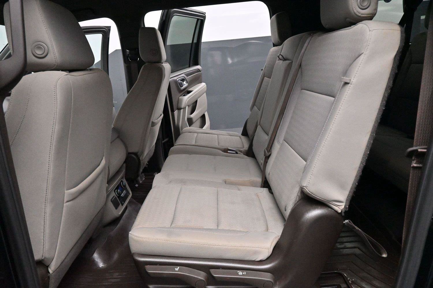 Used 2023 Chevrolet Suburban LS AWD/4WD image 29