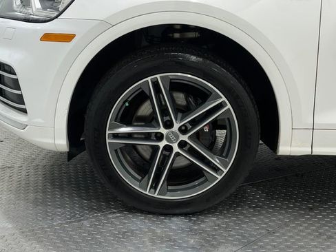 Used 2018 Audi SQ5 Premium Plus w/ Navigation Package image 36