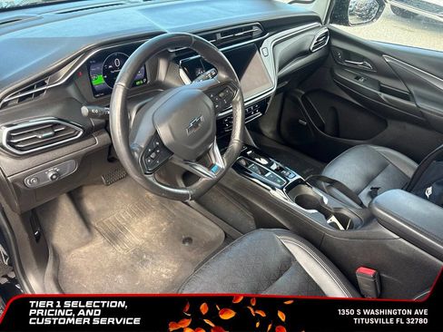 Used 2022 Chevrolet Bolt LT w/ Infotainment Package FWD image 10
