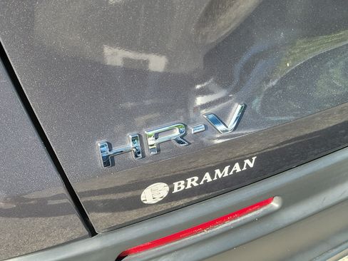 Used 2023 Honda HR-V LX image 5