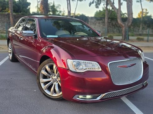 Used 2018 Chrysler 300 Touring w/ Chrome Appearance Package RWD image 29