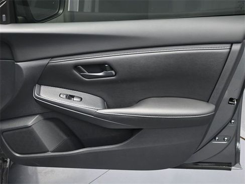 Used 2025 Nissan Sentra S image 32