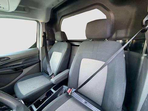 Used 2023 Ford Transit Connect XL image 19