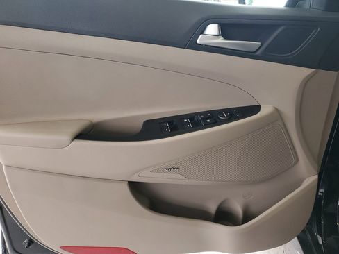 Used 2020 Hyundai Tucson Limited w/ Cargo Package FWD image 19
