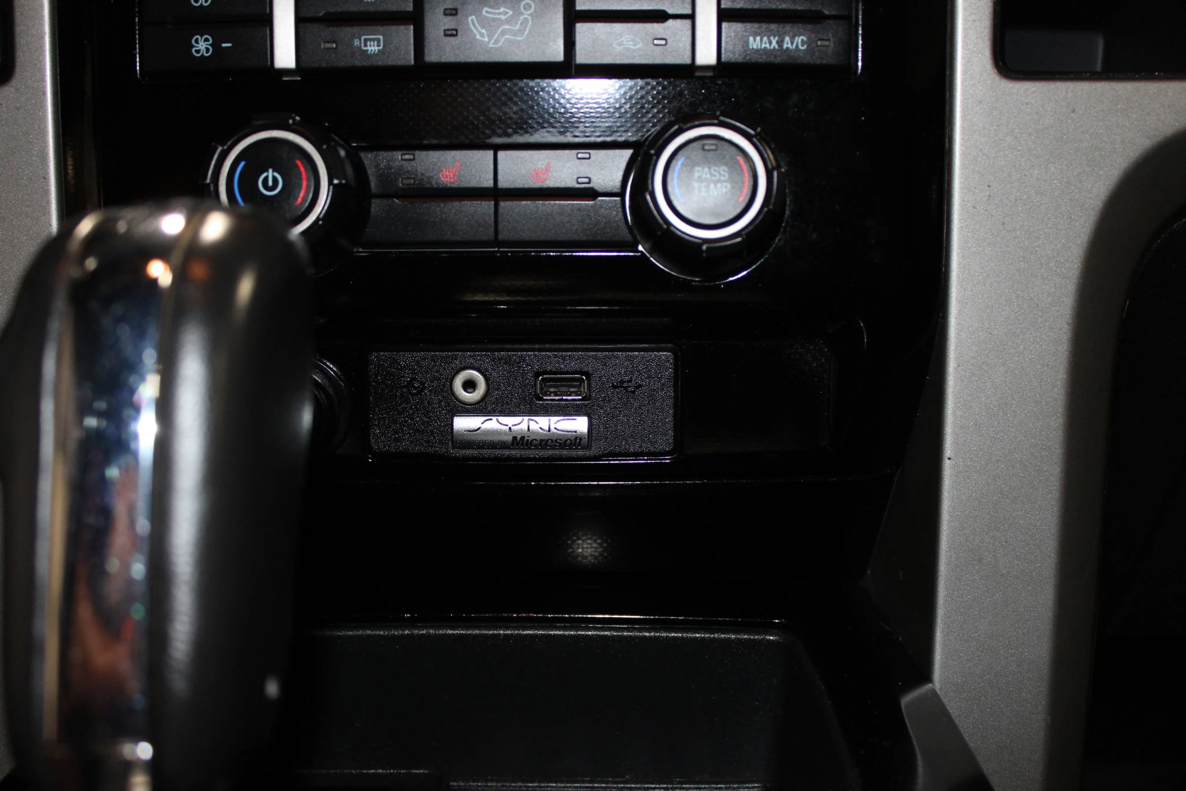 Used 2011 Ford F150 FX4 w/ FX Luxury Pkg AWD/4WD image 18