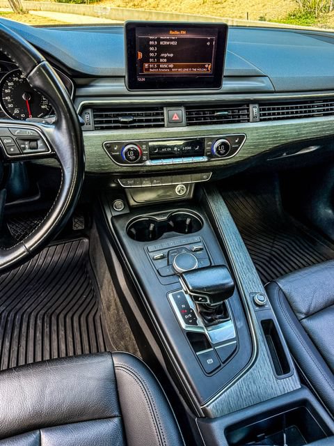 Used 2018 Audi A4 2.0T Ultra Premium w/ Convenience Package FWD image 8