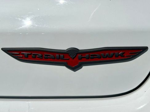 Used 2024 Jeep Compass Trailhawk image 15