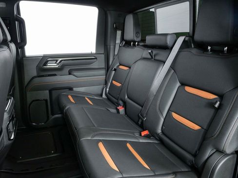 Certified 2026 GMC Sierra 2500 AT4 w/ AT4 Premium Plus Package AWD/4WD image 18
