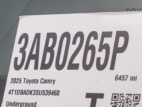 Used 2025 Toyota Camry SE AWD/4WD image 28