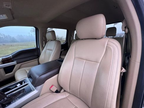 Used 2019 Ford F150 Lariat w/ Equipment Group 502A Luxury image 14