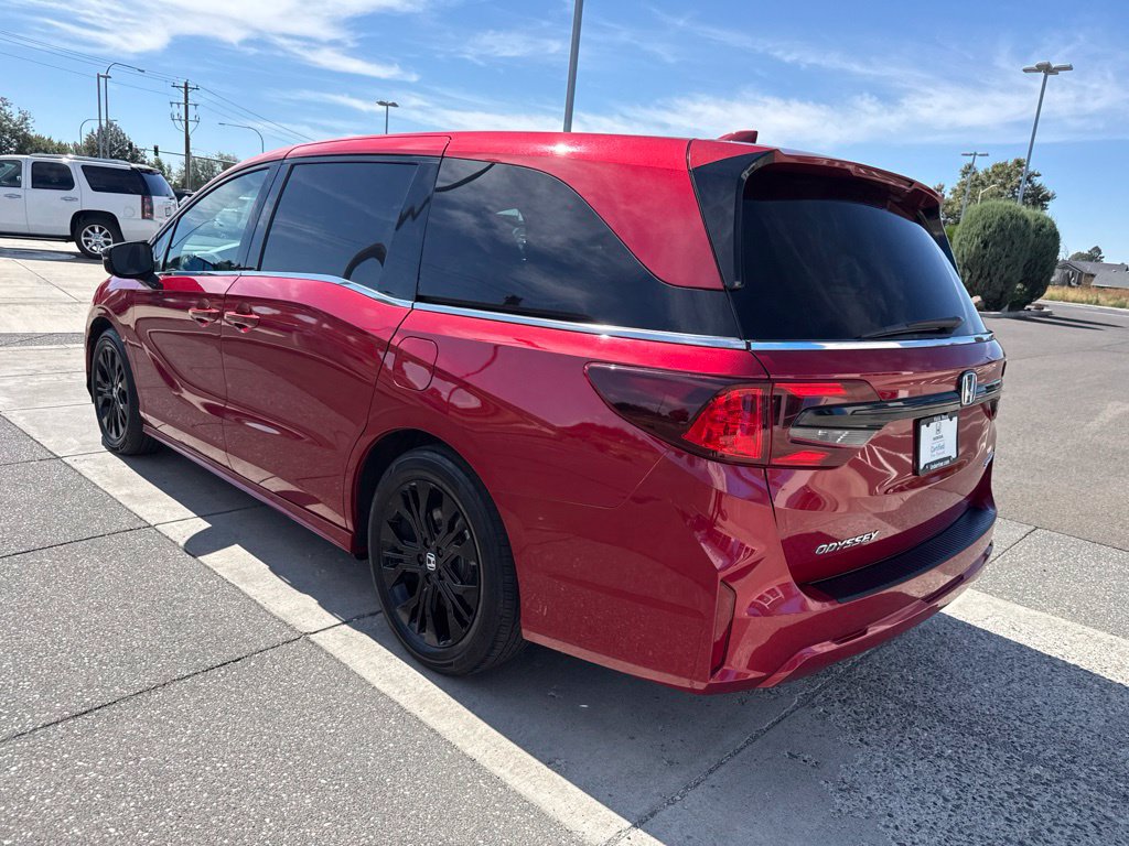 Certified 2025 Honda Odyssey Sport-L image 8