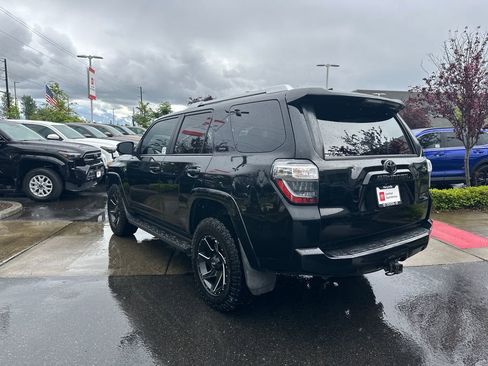 Certified 2016 Toyota 4Runner SR5 Premium AWD/4WD image 3