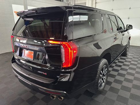 Used 2023 GMC Yukon XL AT4 w/ AT4 Premium Package AWD/4WD image 9