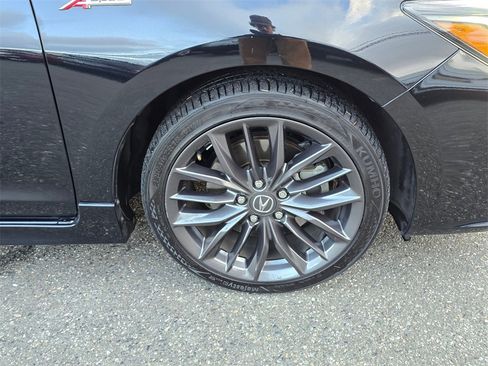 Used 2020 Acura ILX image 9