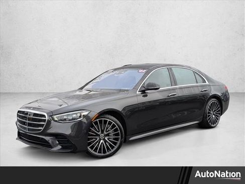 Used 2022 Mercedes-Benz S 500 4MATIC image 1