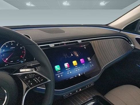 Used 2025 Mercedes-Benz E 350 Sedan image 23